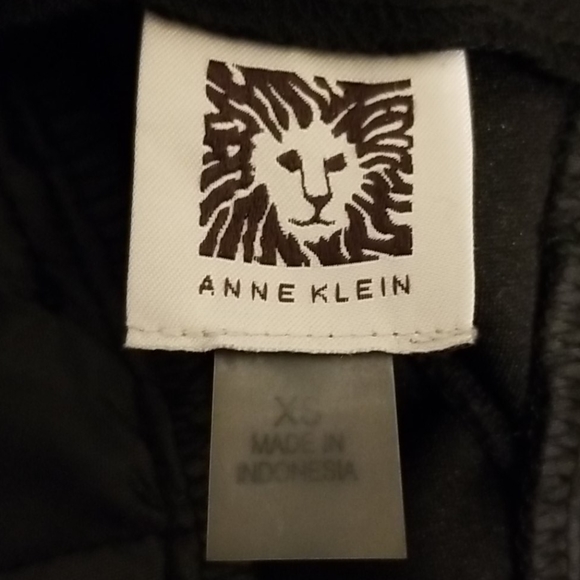 Pants - Picture 5 of 6